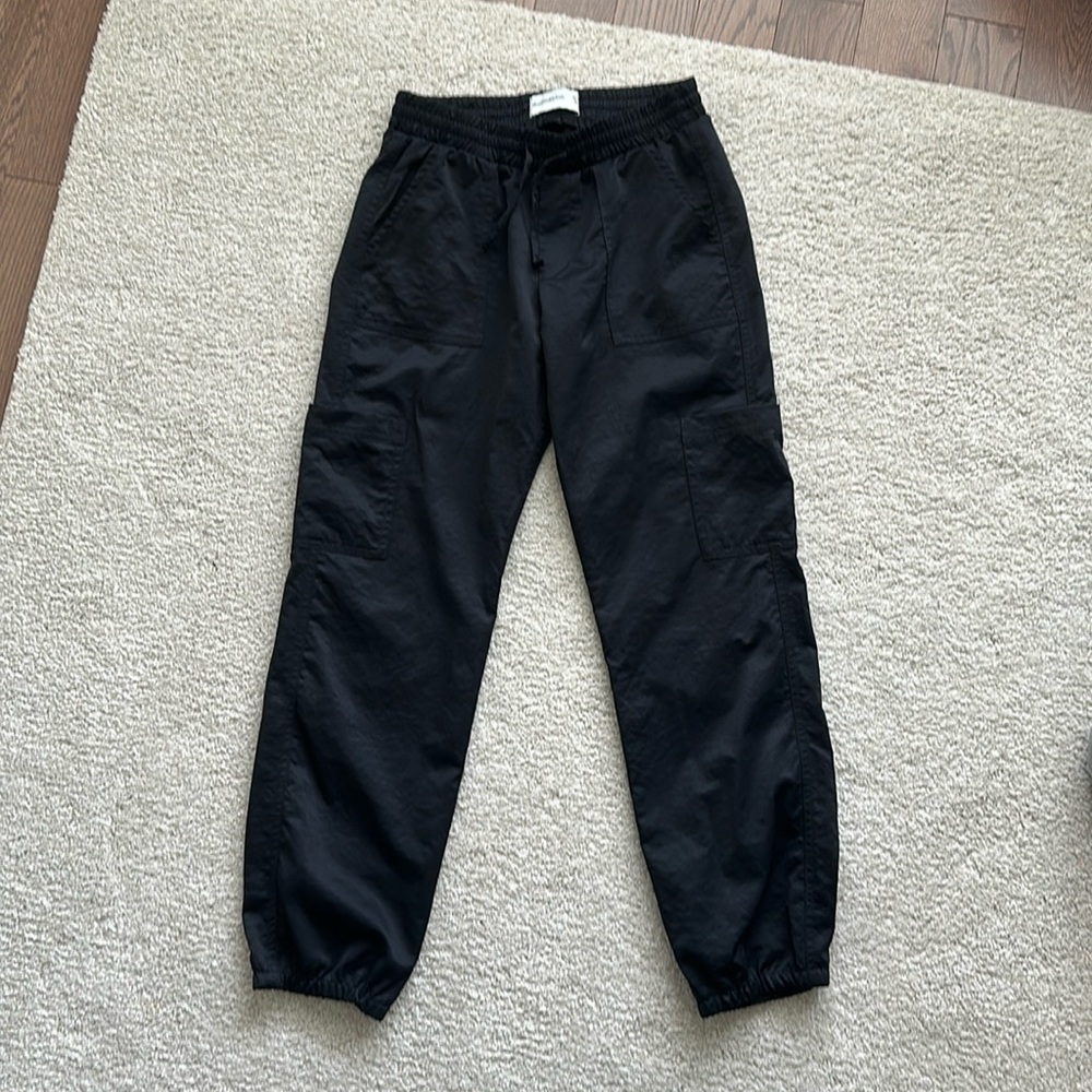 Abercrombie kids black parachute pants size 11/12